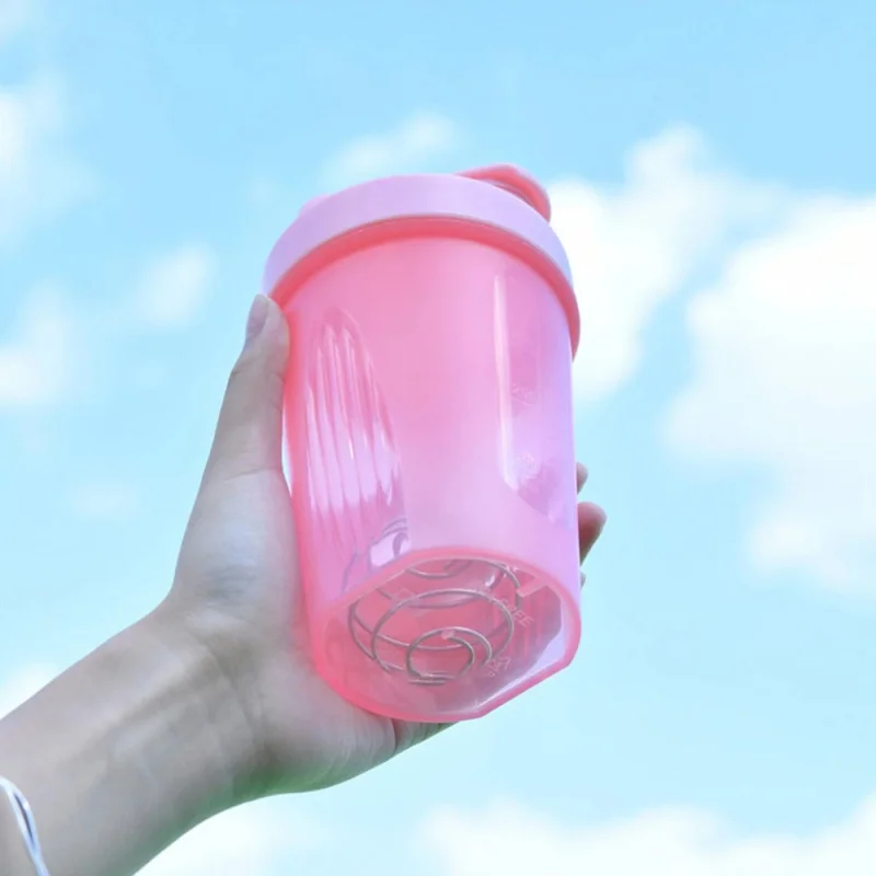 500Ml Protein Powder Shaking Cup Plastic Sports Water Bottle Fitness Outdoor Camping Travel Fashion Portable Drink Bottle