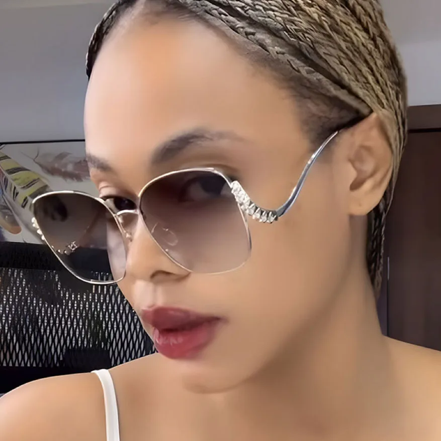 

y2k большие солнцезащитные очки для женщин, винтажные солнцезащитные очки в стиле панк, популярные роскошные брендовые дизайнерские металлические бриллиантовые изогнутые оттенки для ног