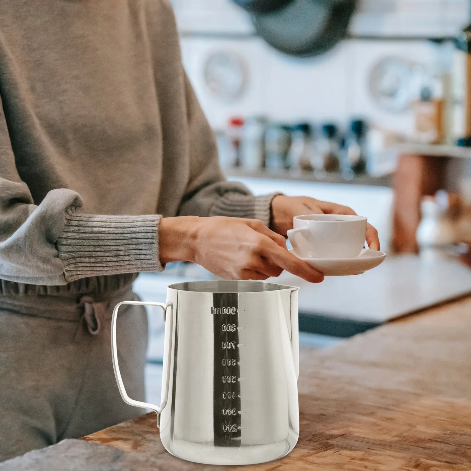 

1 set Stainless Steel Measuring Cup With Spoon Silver Large Capacity For Coffee Milk Frothing Latte Art Making Wax