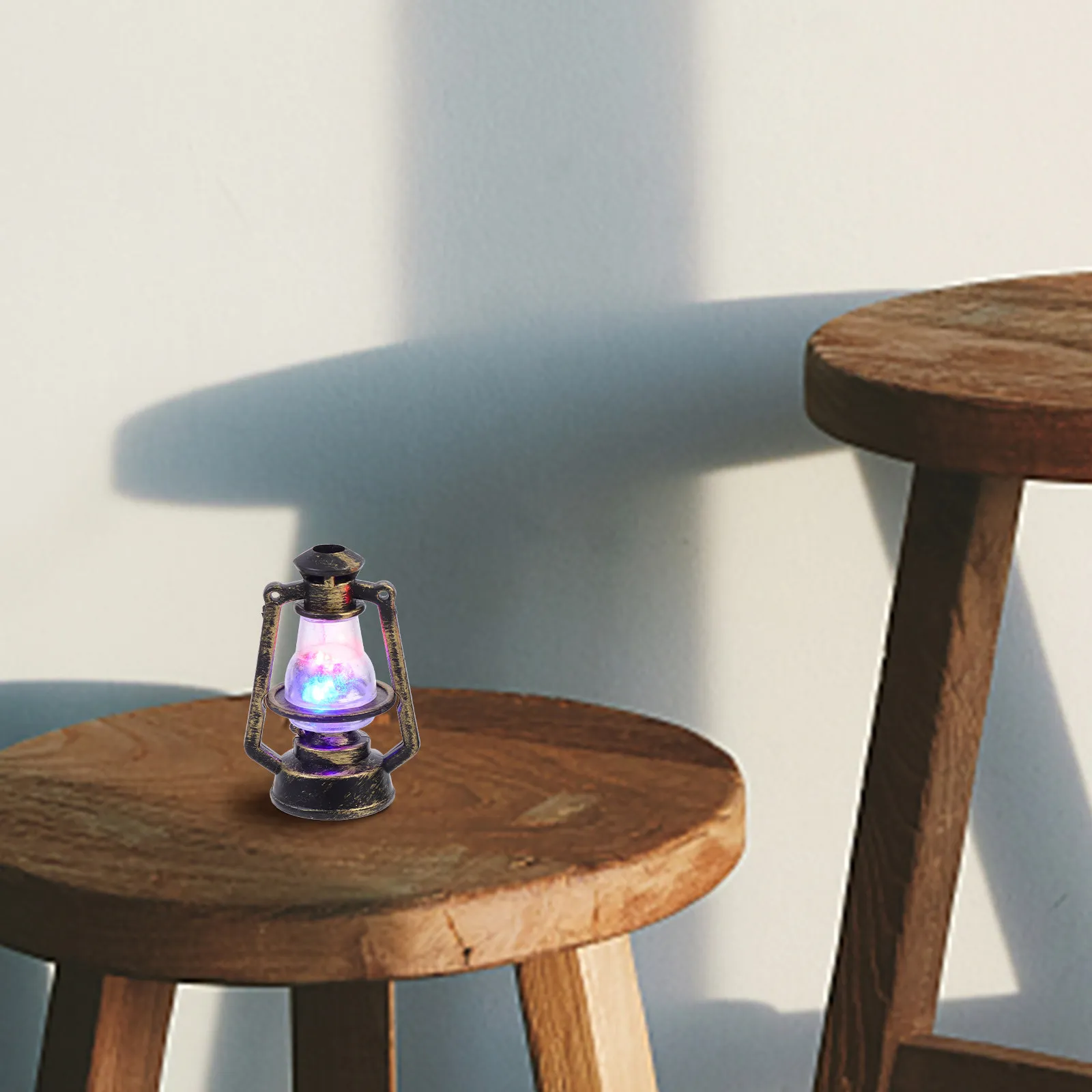 

2Pcs Mini Lamp Simulation Lamp Lighting Scene Layout Prop Miniature Lantern Home Ornament Retro Photo Props