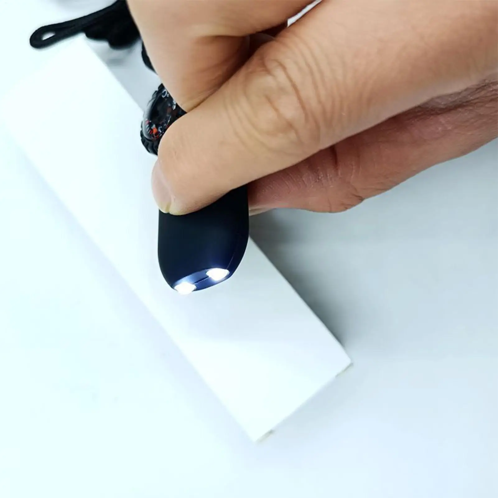 

Outdoor Whistle with Light Loud Sound Survival Whistle with LED Light Mountaineering Hiking Safety Gear with Compass Function