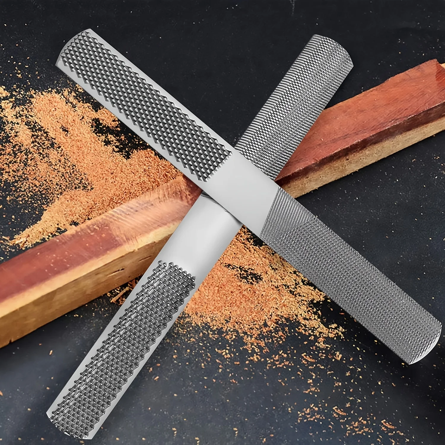 The four-sided tool is equipped with a scraper, abrasive particles, which are easy to grind. It is suitable for woodworking