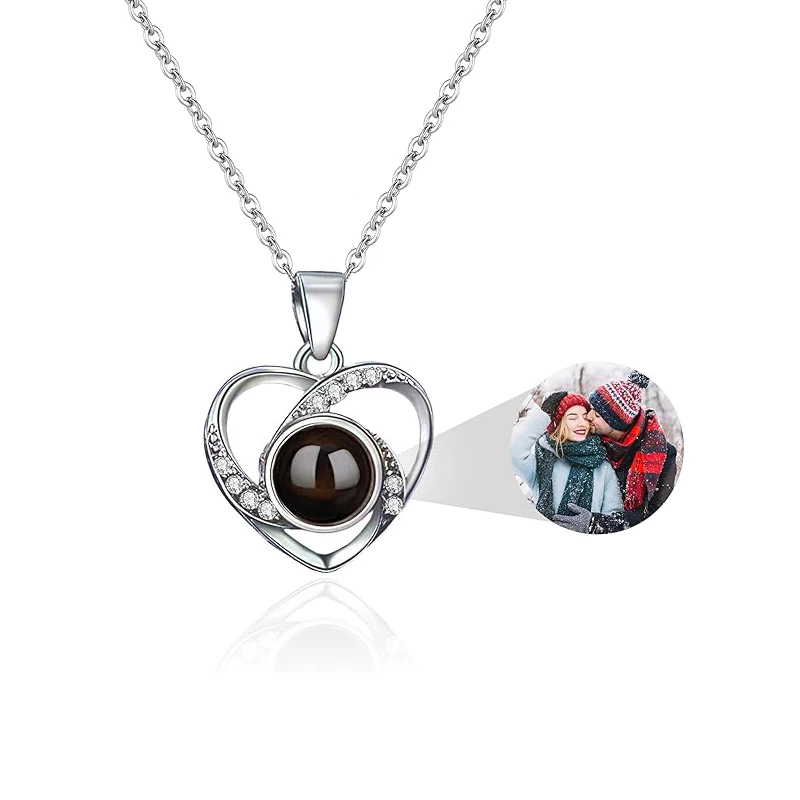 XCL Photo Projection Dog Paw Necklace 3
