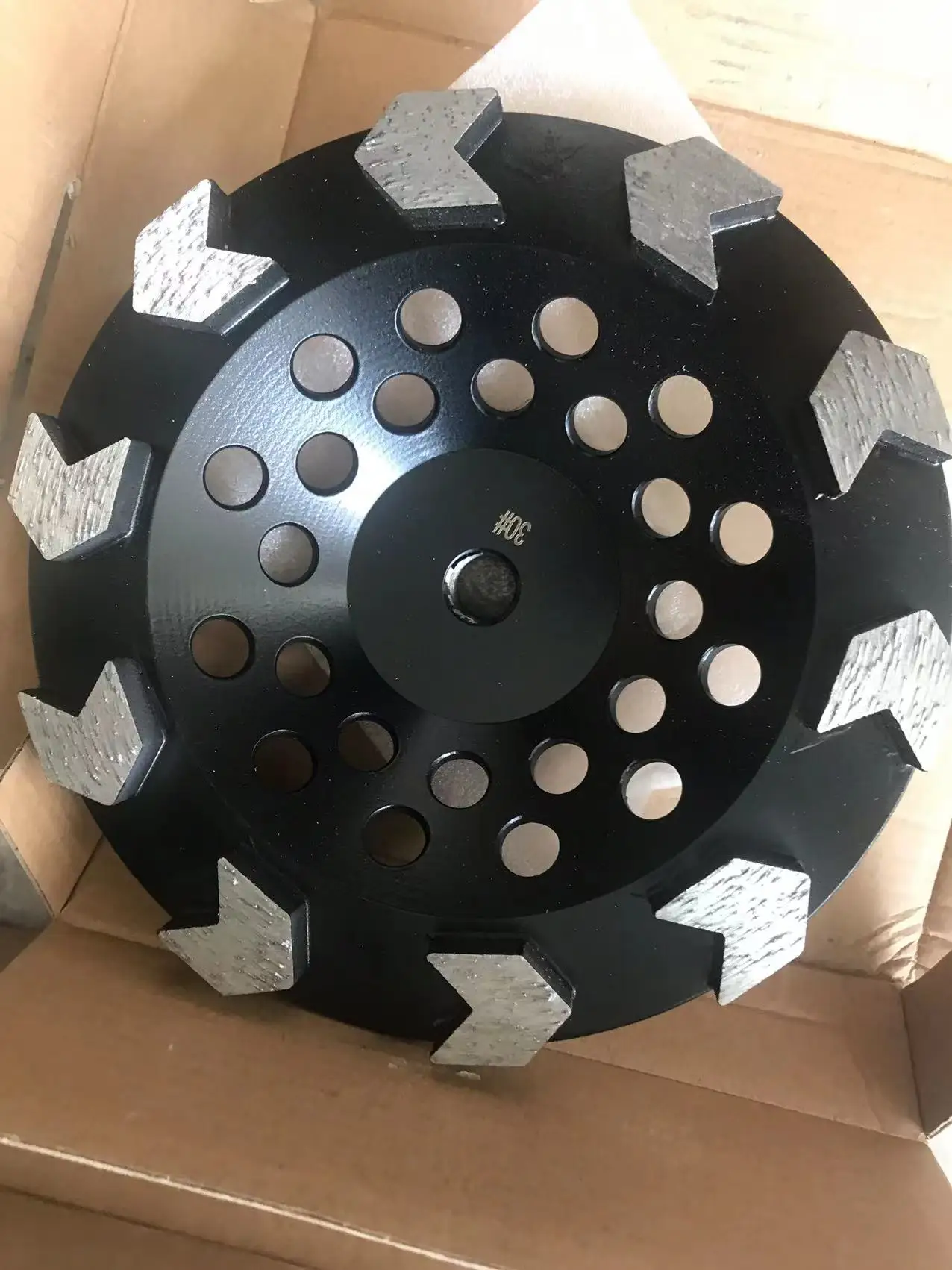 7 "180Mm ลูกศรลูกศรประเภทคอนกรีตเพชรบดล้อถ้วย10 Segs M14 5/8-11 Arbor