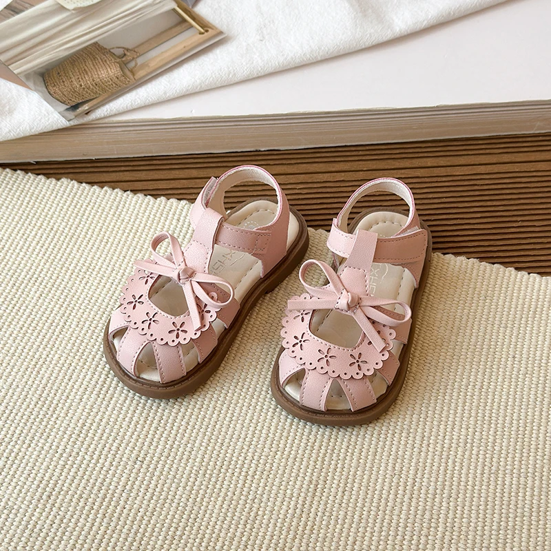 

New Girls Summer Flat SandalsToddlers Perform Children Hollow-out Dress Sandals Elegant Princess Sweet Bowknot Kids Party Shoes