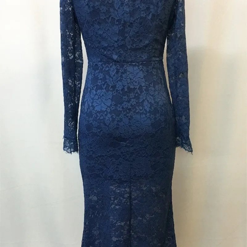 เดรสยาวแขนยาวลายดอกไม้ลูกไม้รัดรูปทรงเข้ารูป คอวีเซ็กซี่ ผ้าซีทรูบางเบา เหมาะสำหรับใส่ไปเที่ยวทะเล ชุดเดรสหรูหราสำหรับงานเลี้ยงค็อกเทล