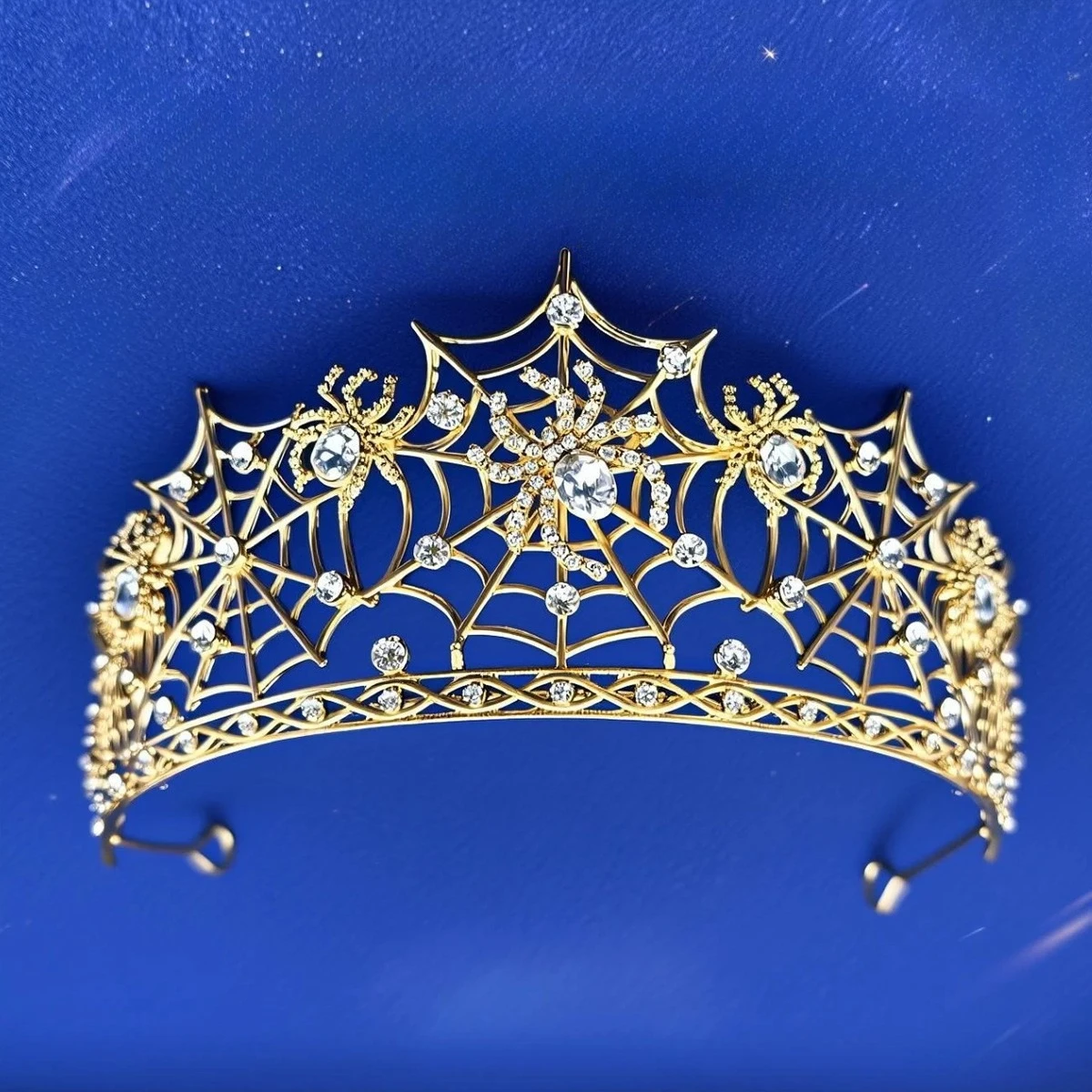 

2025 New Halloween Party Decoration Black Spider Web Tiaras Crown Headpiece Ghost Festival Party Decoration Supplies