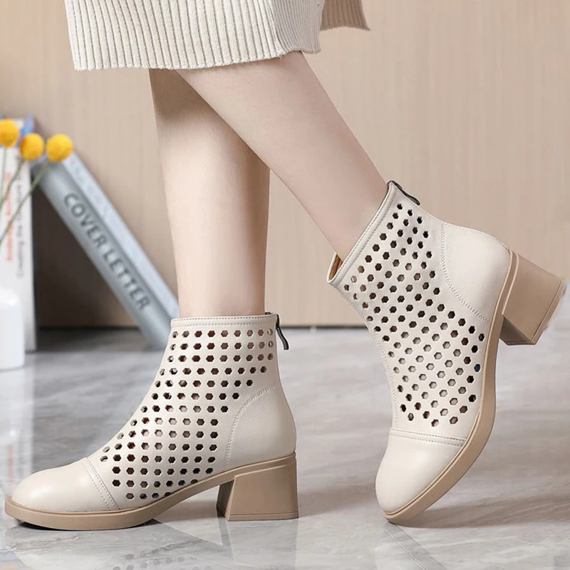 Ladies Vintage Ankle Cool Boots Women\'s Summer Hollow Breathable Shoes Korean Fashion Model Gladiator Sandals Boots New 2024