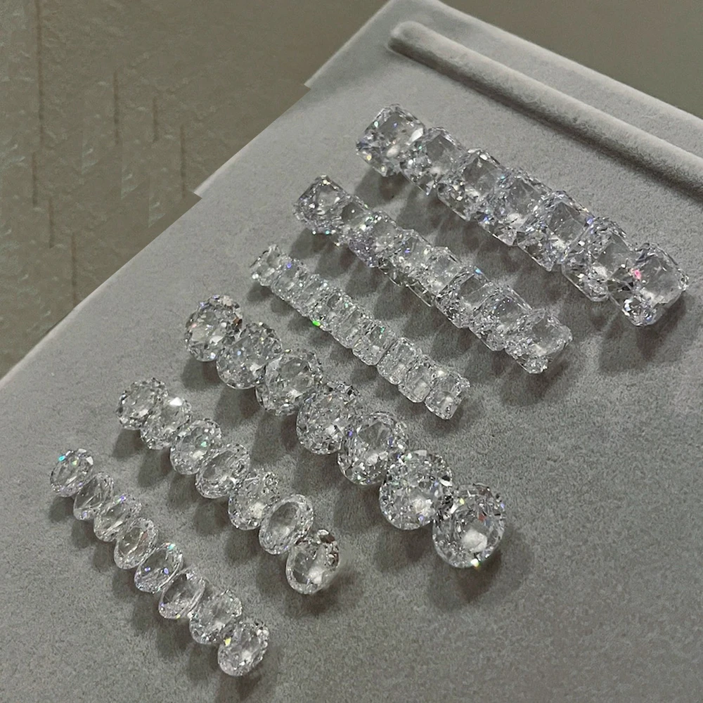 10pcs 3D น้ําแข็งโปร่งใสเพทายชี้ด้านล่างเล็บ Rhinestones รูปไข่สแควร์คริสตัลอัญมณีแก้วเจาะตกแต่งเล็บอุปกรณ์เสริม