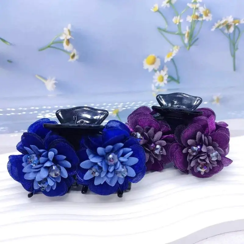 Barrettes moyennes à 4 fleurs, pince requin Updo pour femmes d'âge moyen et âgées, accessoires pour cheveux