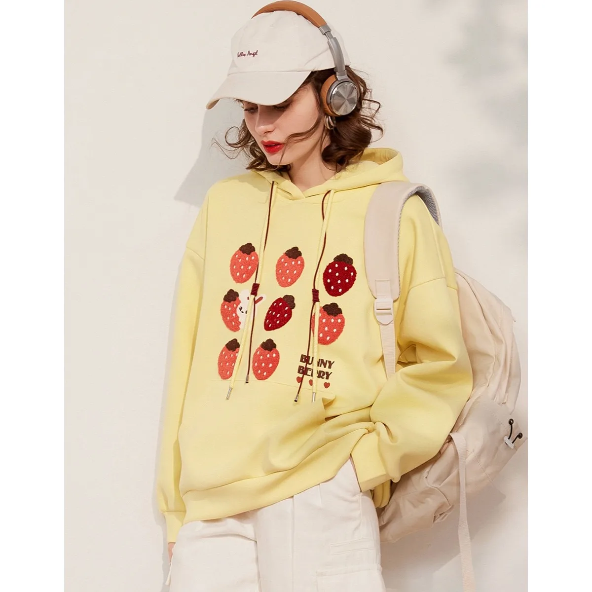 LOUIS YAO Cartoon Embroidered Women's Hoodie 2025 Spring Autumn Fashion Age Reducing Casual Loose Sweatshirts Long Sleeved Top