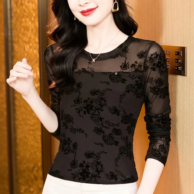 Nuovo 2026 Primavera a maniche lunghe O-Collo T-shirt da donna Moda Casual Floccaggio Mesh Top M-3XL Nero Tees