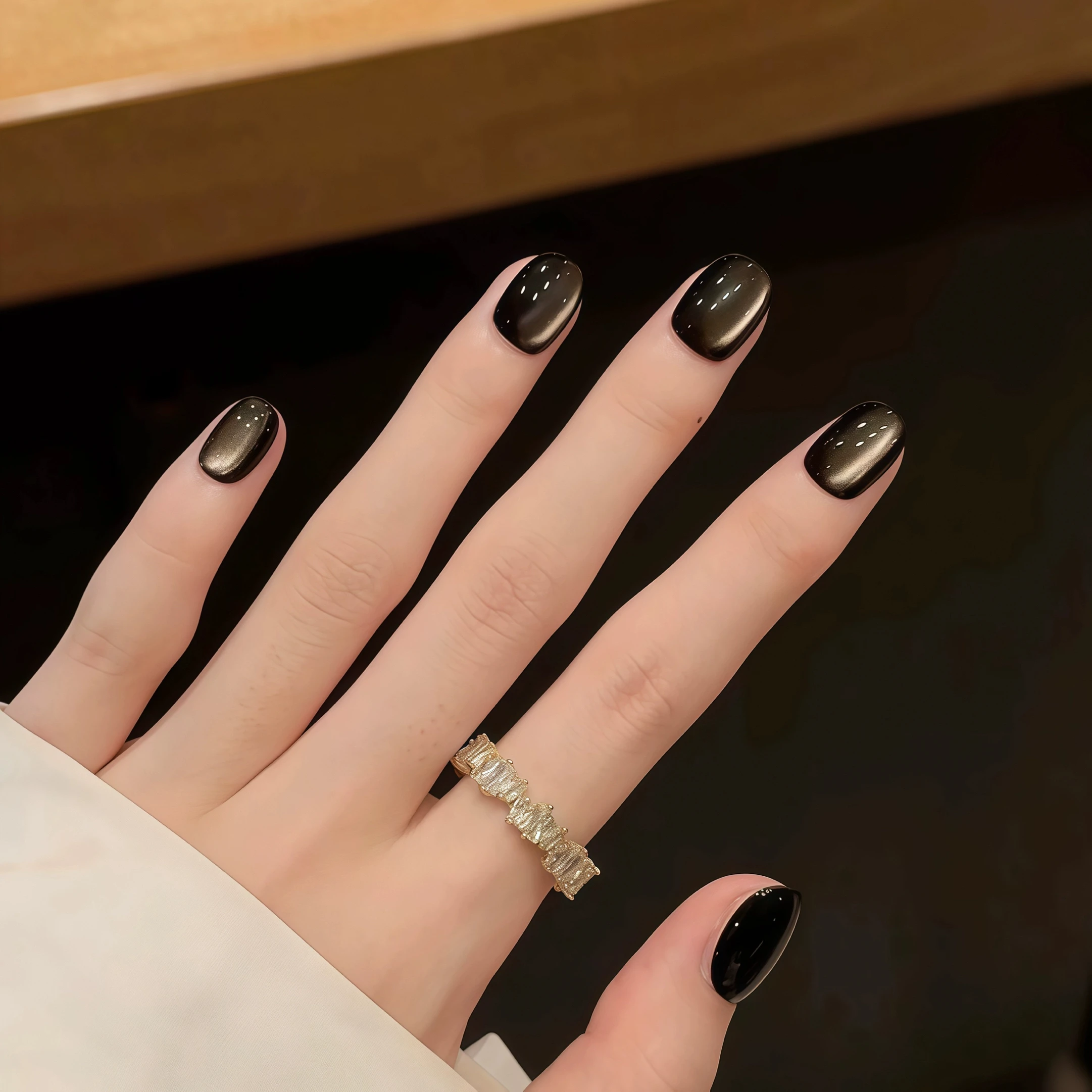 Handmade Black Cat-Eye Nail Extensions Solid Color White Enhancing Simple Low-Key Elegant High-End Versatile Short New Fashion N