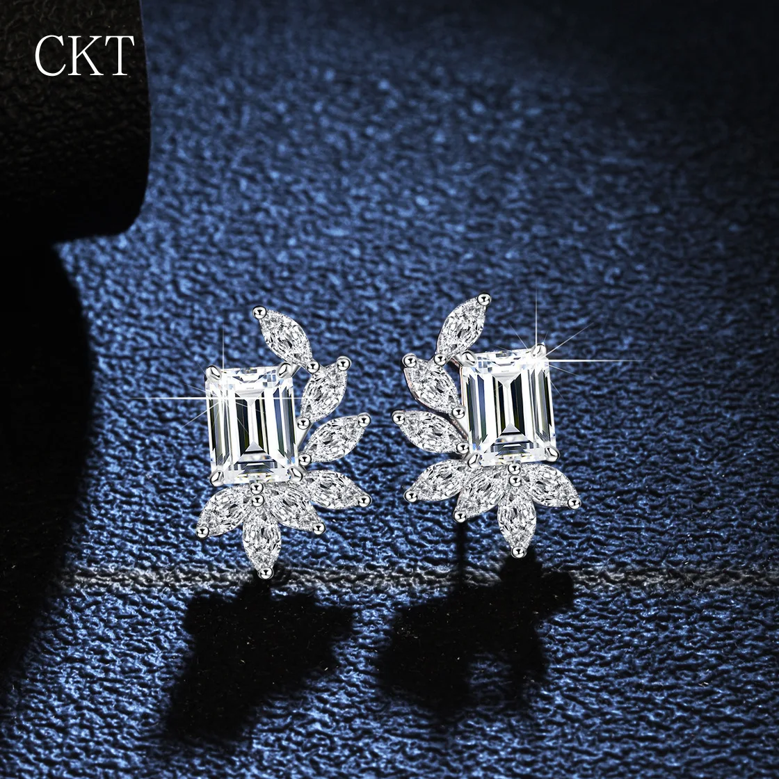 Luxury Earrings Women's Models Four Claw Emerald Leaf-shaped Rectangular Wedding Moissanite Diamond Square Shaped Platinum Pt950