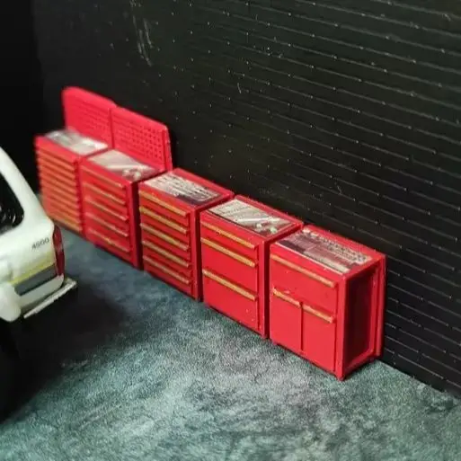 

1:64 Handmade Car Model Simulation Tool Cabinet Garage Repair Scene Decoration