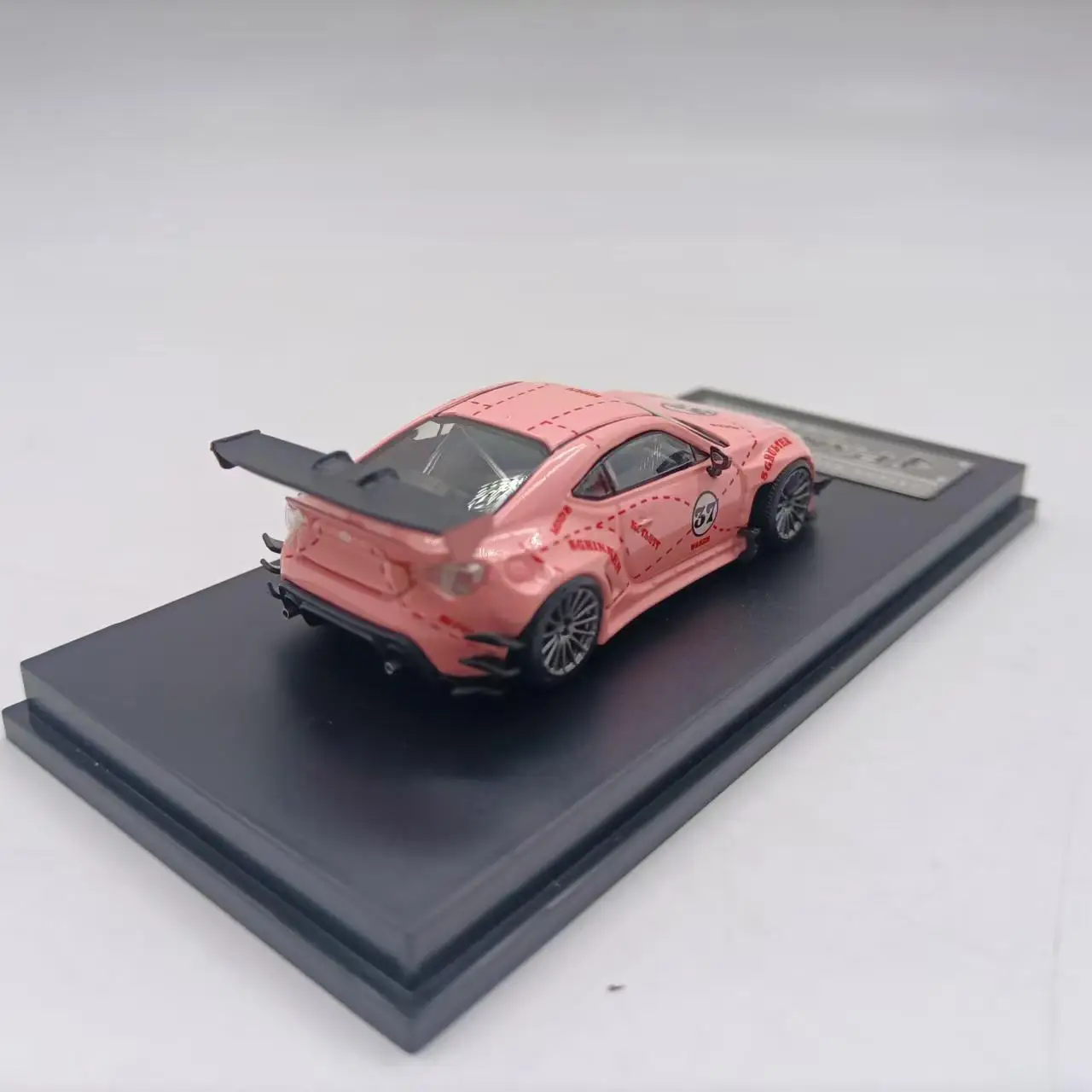 Diecast 1:64 Scale Toyota 86 Rocket Rabbit 37 Alloy Car Model Collectible Toy Gift Souvenir Display Ornament