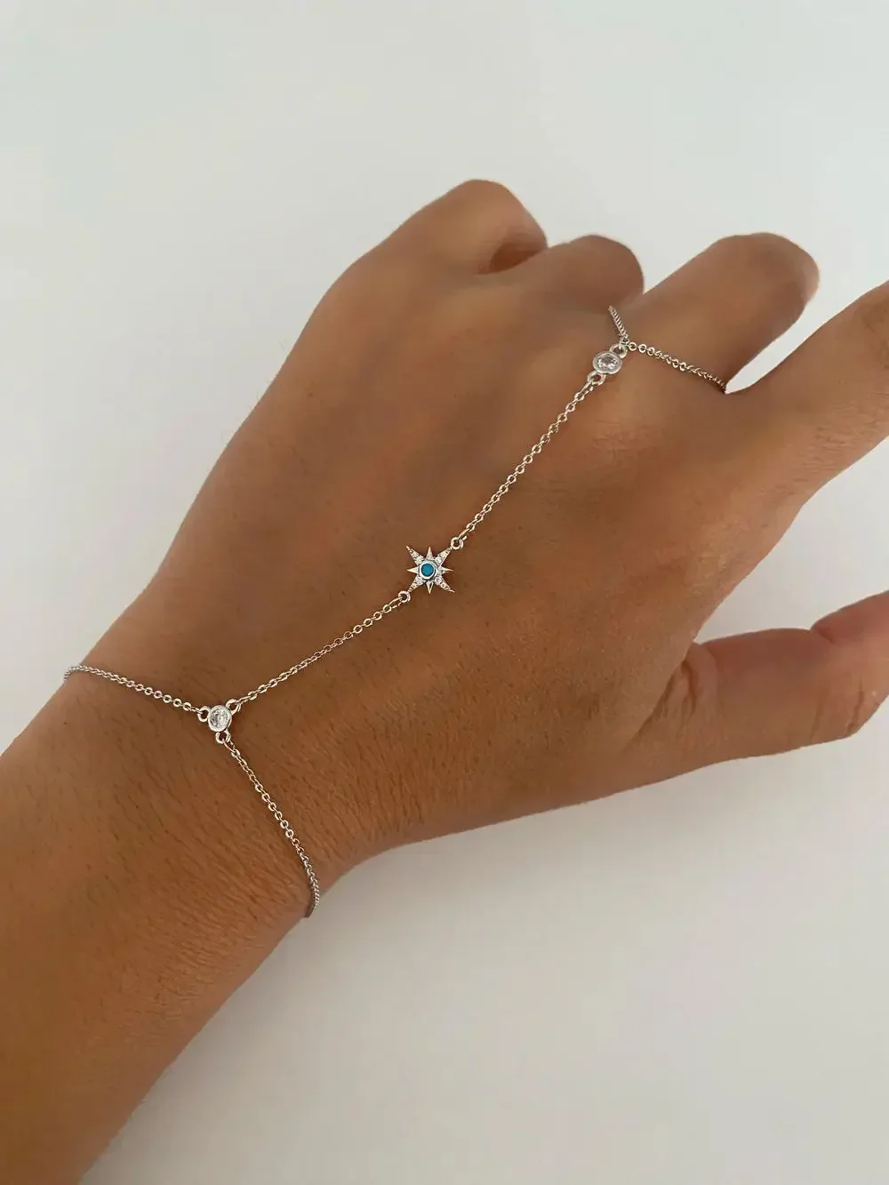 High Quality Wholesale Factory Price Fashion Women Jewelry Gold Color Cute Lovely Starburst North Star Charm Hand Chain Bracelet