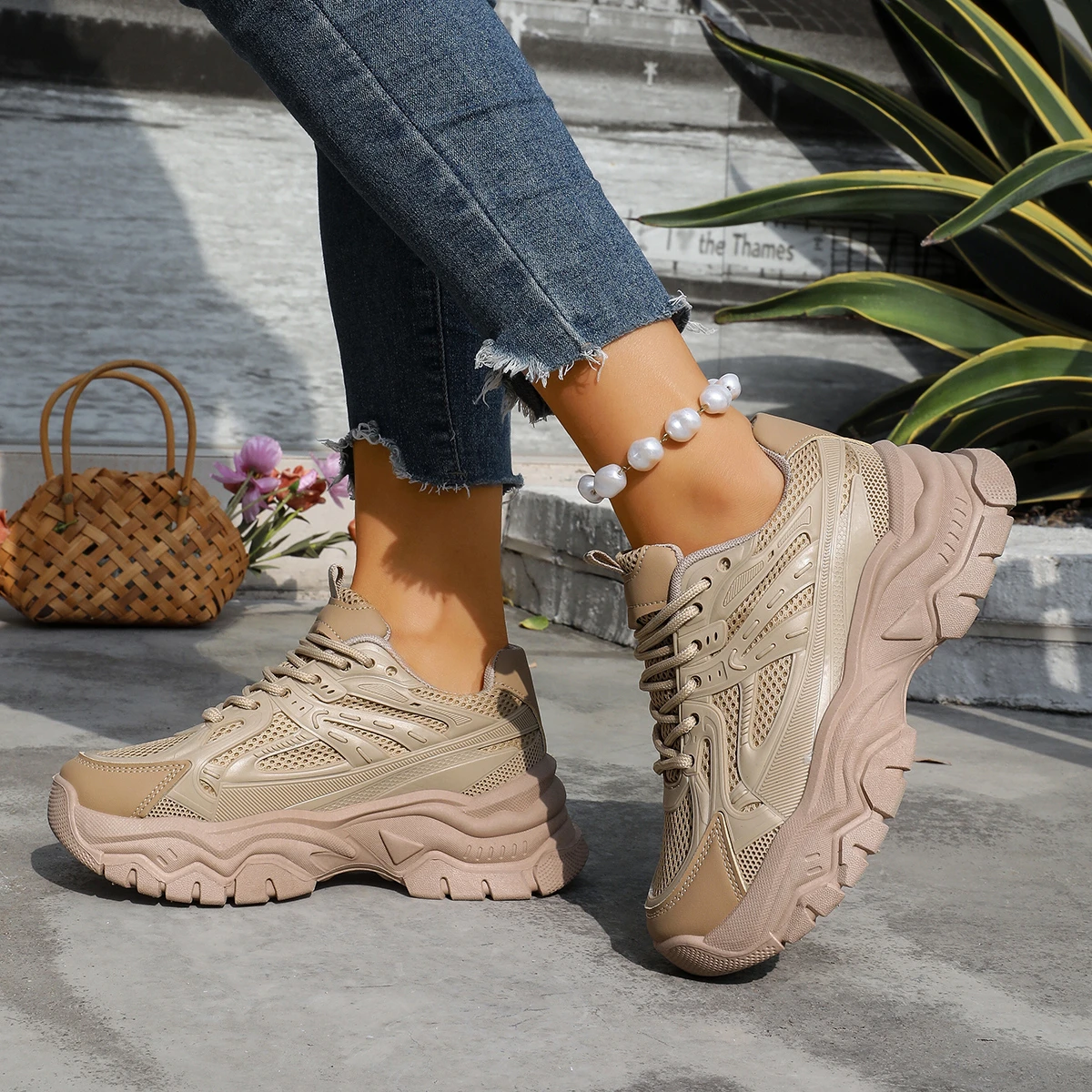 Primavera y otoño con cordones elegantes punta redonda zapatos deportivos y de ocio sexis Venta caliente de moda nuevos zapatos cómodos para mujer