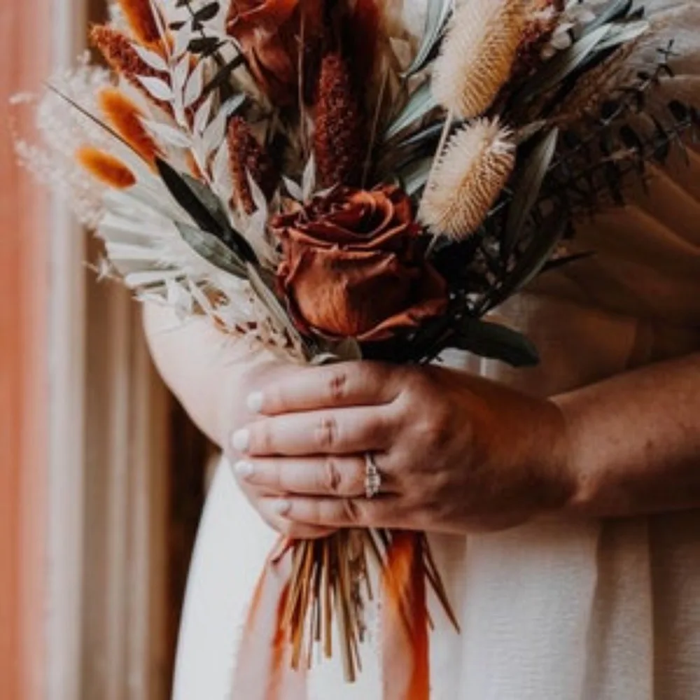 Fiori secchi, oliva piccola, Bouquet di erba di pampa ruggine, sposa e damigelle d'onore, fiori da sposa