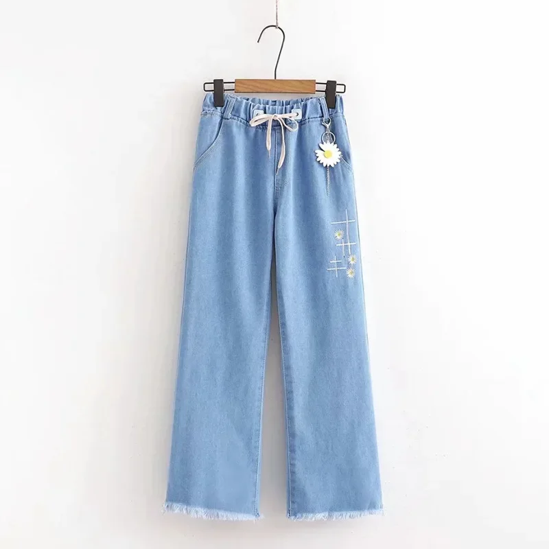 

Women's Cropped Pants Washed and Worn-out Distressed White Loose Waist Jeans with Daisy Embroidery Wide Leg Pants