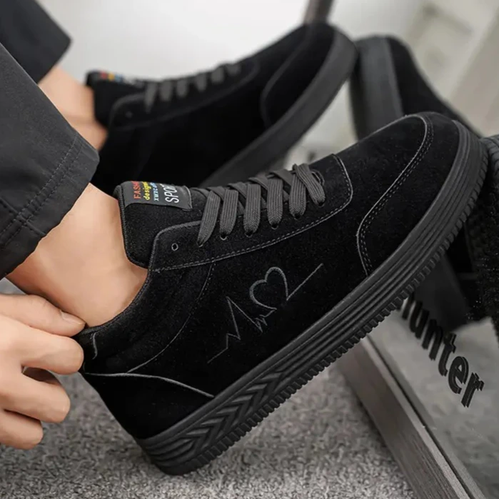 

2026 new style couple shoes, versatile sports and casual shoes, teenagers' board shoes sneakers men