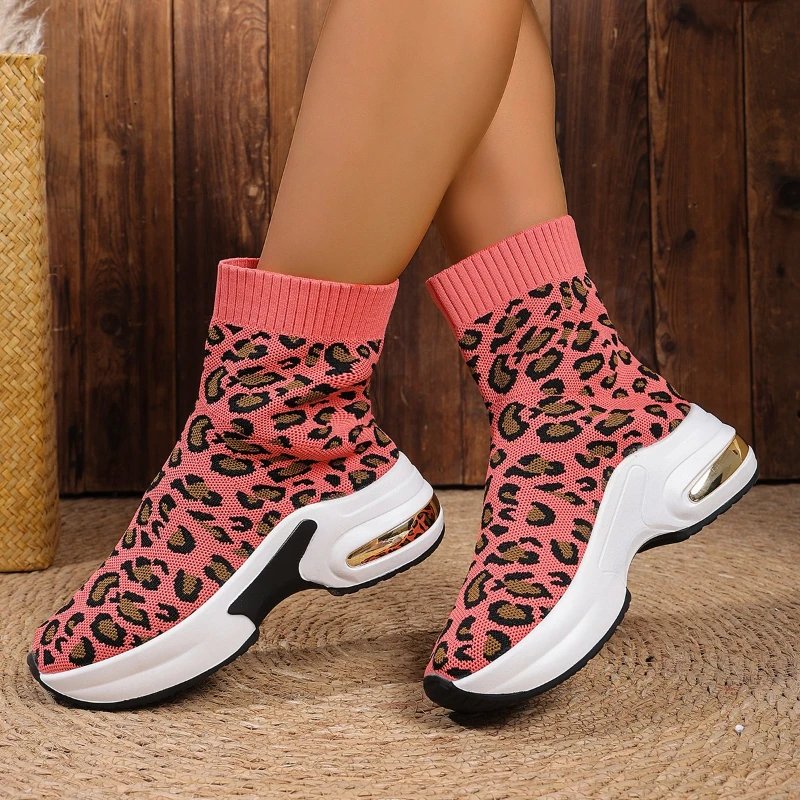 Thick-soled Round-toed Waterproof Platform, Fashionable, Versatile, Comfortable, Anti-slip and Breathable Women's Ankle Boots