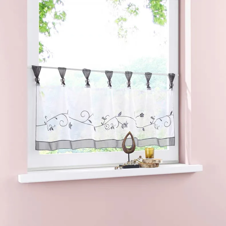 Simple Kitchen Curt…