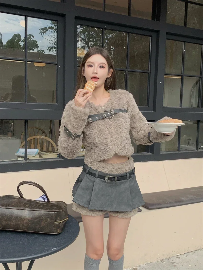

Hot Girl Retro Suit Women's Autumn and Winter Lamb Fur Short Jacket Patchwork Pleated Short Skirt Two-piece Set Female Clothes