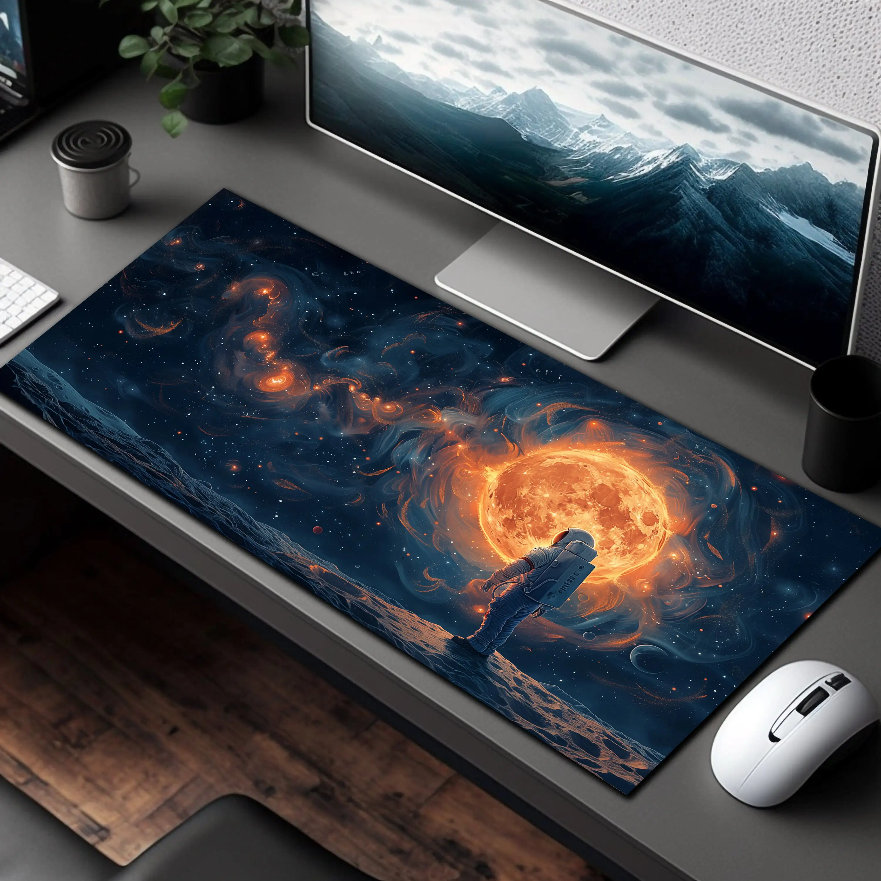 Astronaut Dreamer Deskmat,non-slip and Waterproof Gaming Mousepad,office Gaming Desk Decoration Mat,the Perfect Gift for Friends