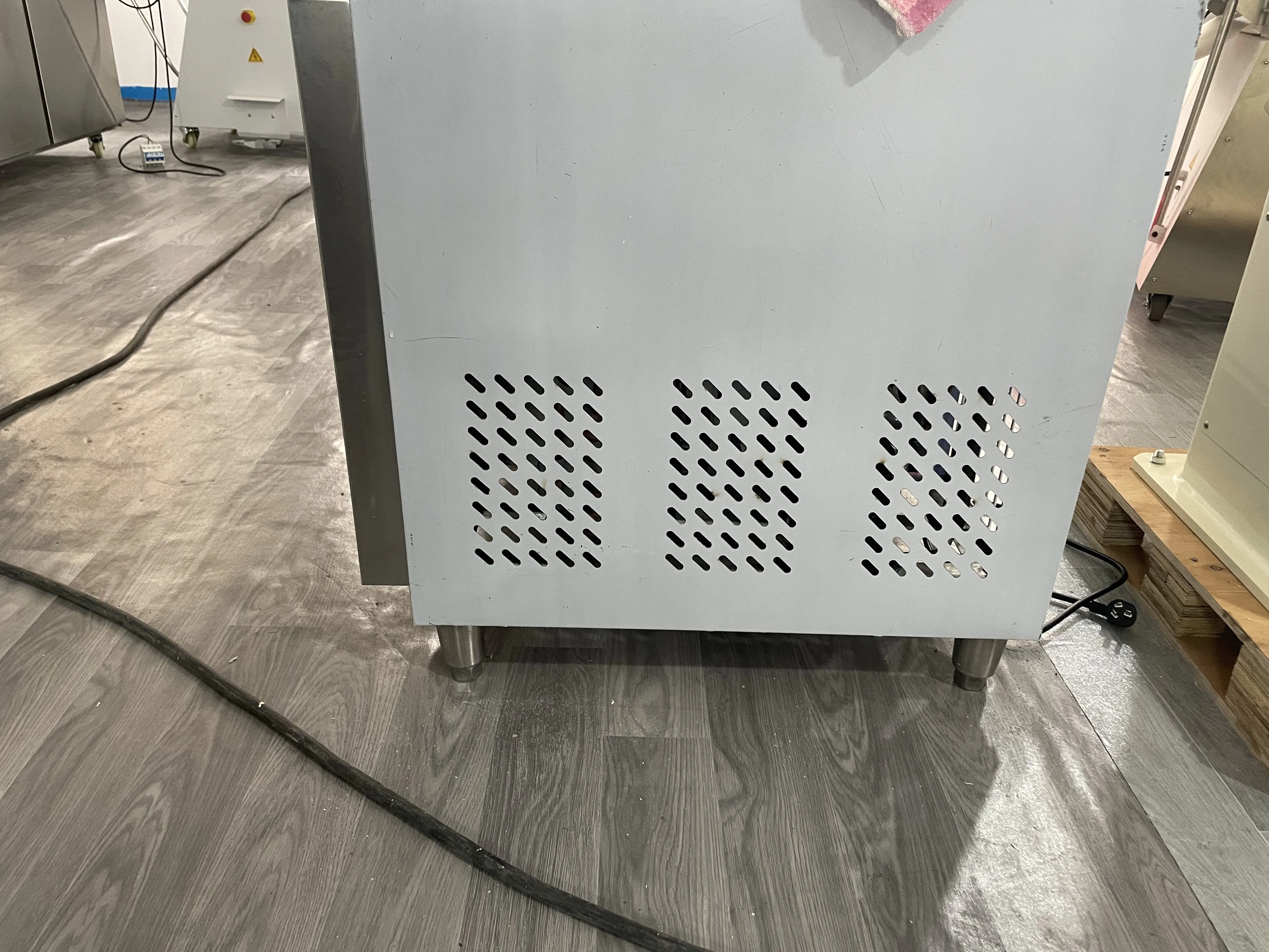 

Energy-saving 1.5m Commercial Workbench Refrigerator Air-Cooled Refrigerator Equipment Undercounter Fridge