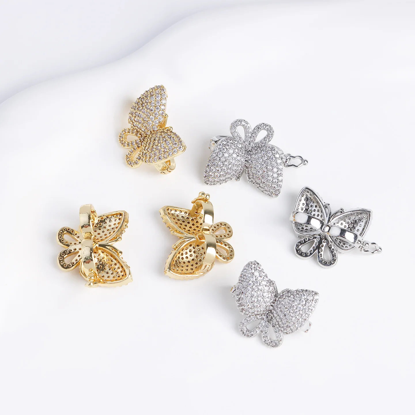 

1 штука, позолоченная 18-каратным медным золотом, легкая роскошная застежка-бабочка из циркония, застежка для жемчужного ожерелья, материал для изготовления ювелирных изделий своими руками