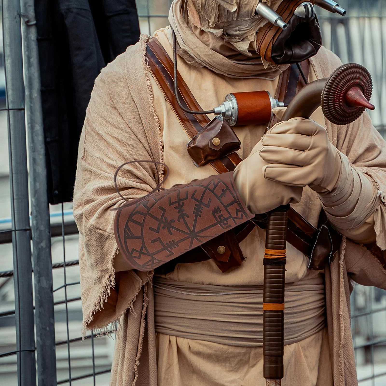 Braçadeiras pu para cosplay, protetores de braço, acessórios punk, pulseiras ajustáveis para homens e mulheres, fantasia de festa, palco, atores de filmes