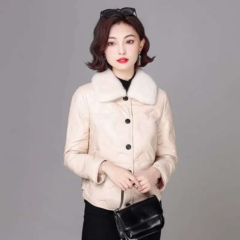 2023New Genuine Leather Down Coat Women's Short Winter Sheepskin Mink Neck Small Leather Coat Thickened Fashion Comfortable Coat