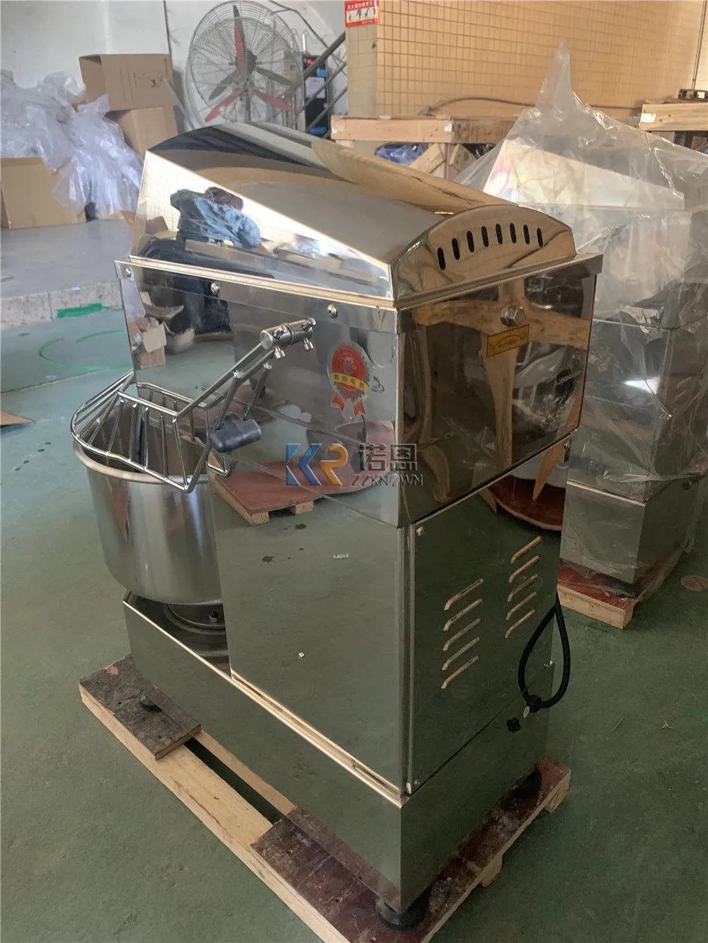 Double Speed Commercial Sprial Dough Mixer for Bakery Stainless Steel Electric Kitchen Dough Mixer Machine
