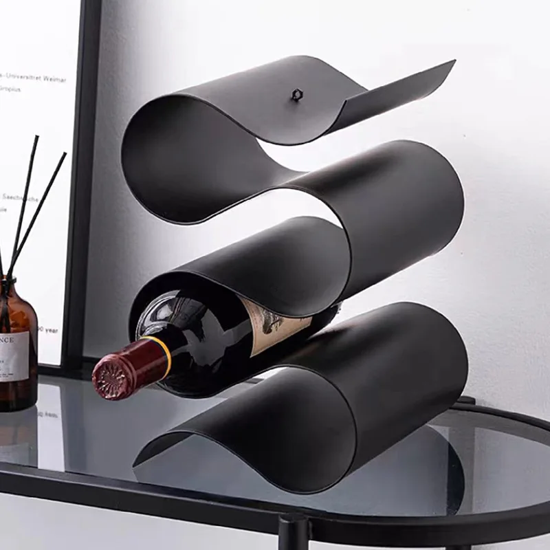 Simple S-shaped red wine rack, high-end metal ornaments, living room, dining room decorations