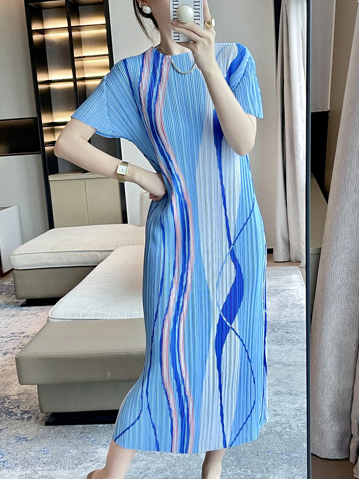 

Pleated 2023 Summer New Striped Slim-fit Printed Short-sleeved Dress Elegant Slimming Mid-length Dress