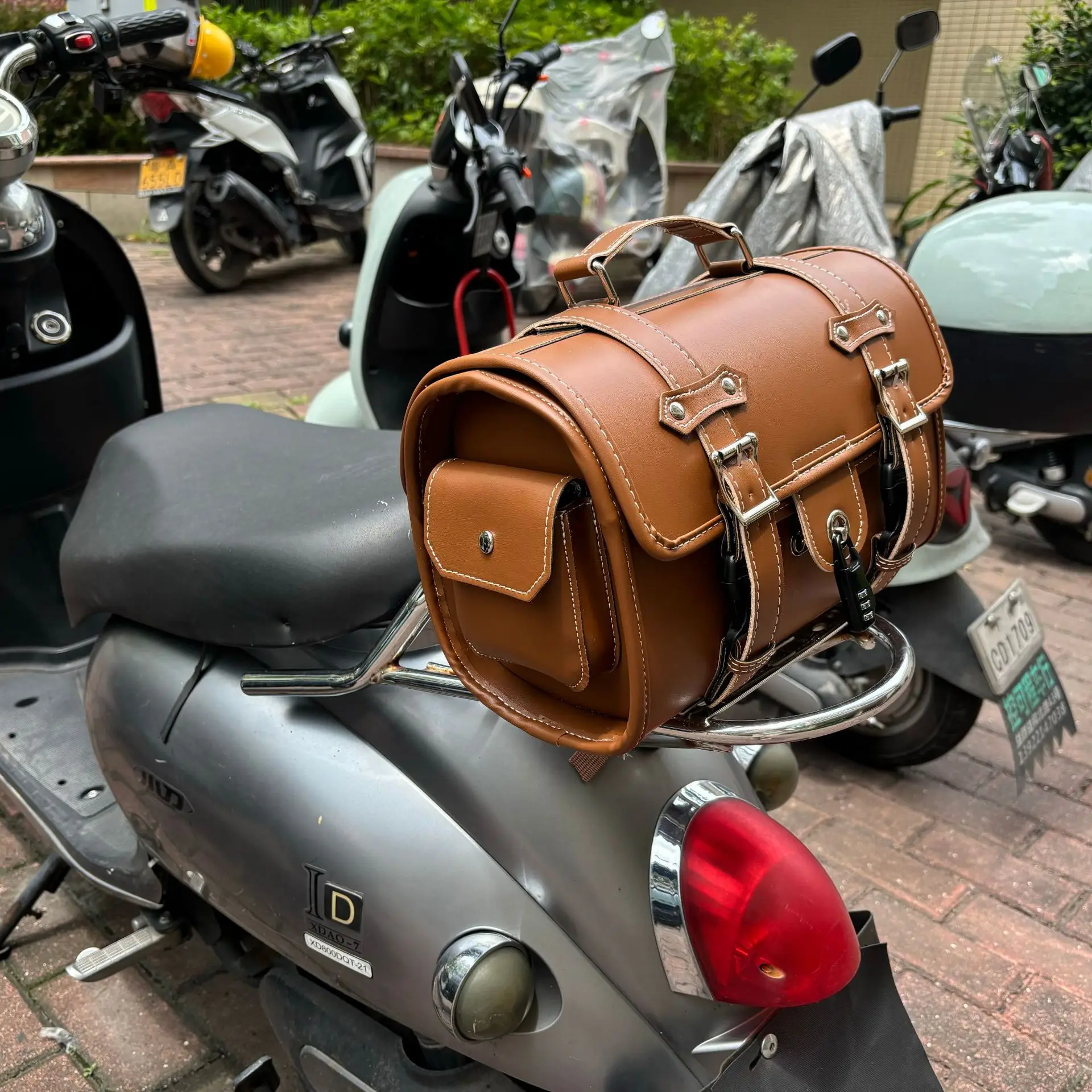 Motorcycle Universal Large Capacity Waterproof Bags Side Tool Bag Rear Travel Luggage Seat Bag For Harley Honda Yamaha Kawasaki