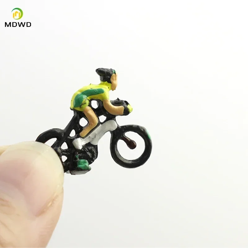 Model Railway HO Scale 1:87 Cyclist Photographer Cycling 15 Different Poses Bicycle Motorcycle