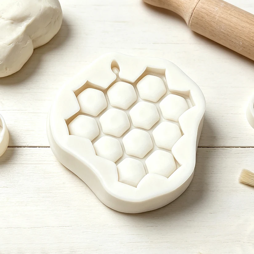 Wabenförmige Bienen-Silikonform für Zuckerguss, Schokolade, Cupcakes, Backen und Fondant-Kuchendekoration – Detail 2