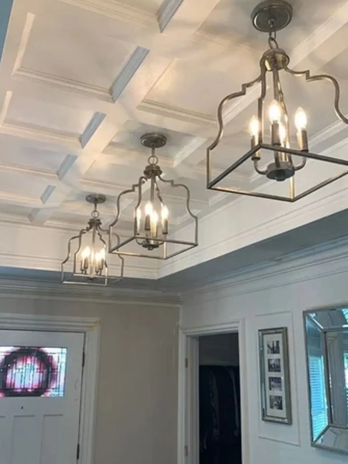 American iron retro chandeliers, restaurant lights, bar stands, B&Bs, model rooms, store decorations, stairs, decorative lamps