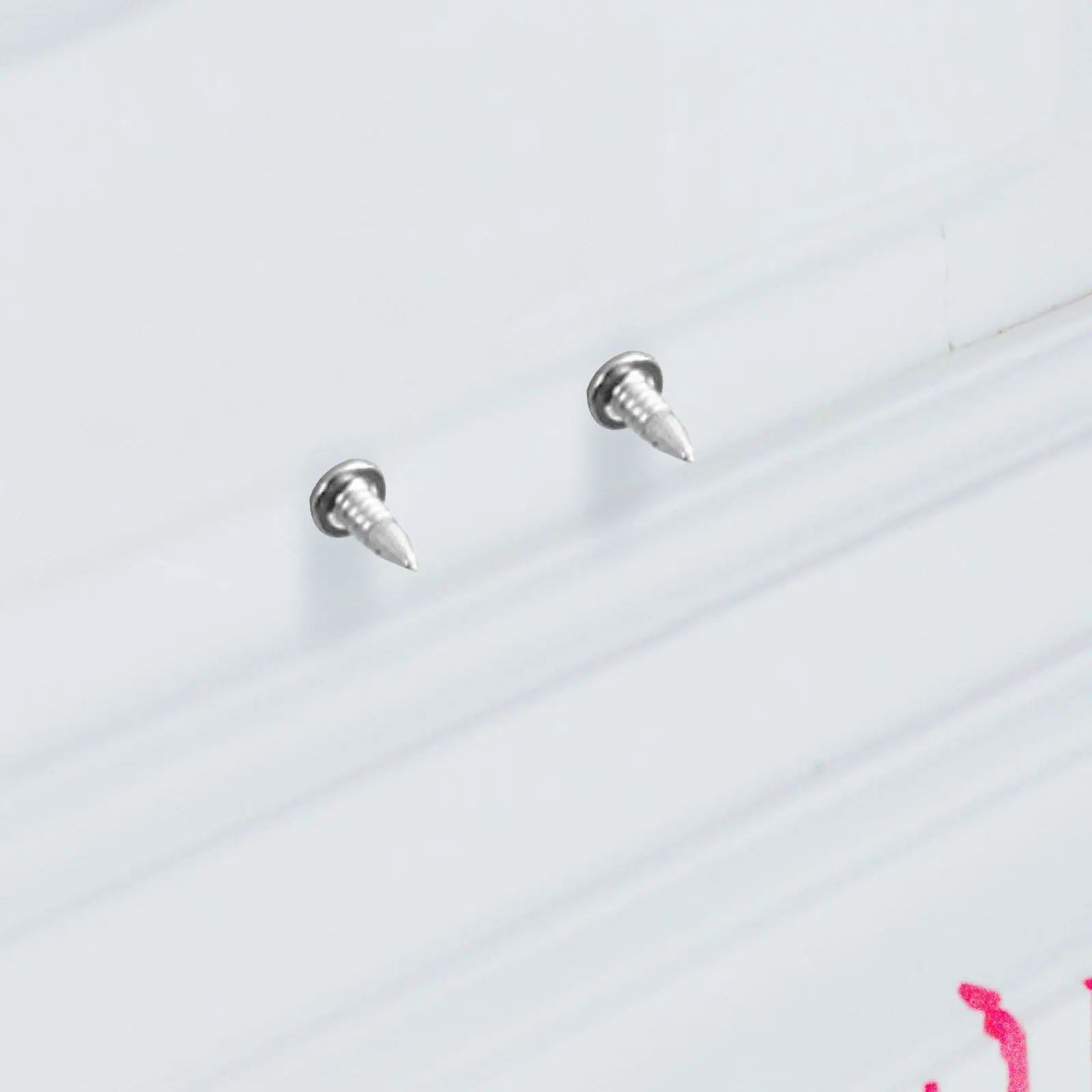 1Set Double-Headed Picture Hanging Nails Heavy Duty Skirting Board Nails No-Drill Installation Stainless Steel Sleeves Fit All