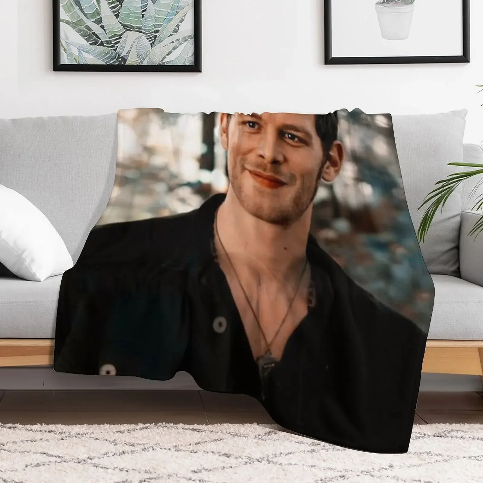 Klaus Mikaelson Throw Blanket Loose Shaggy Blankets