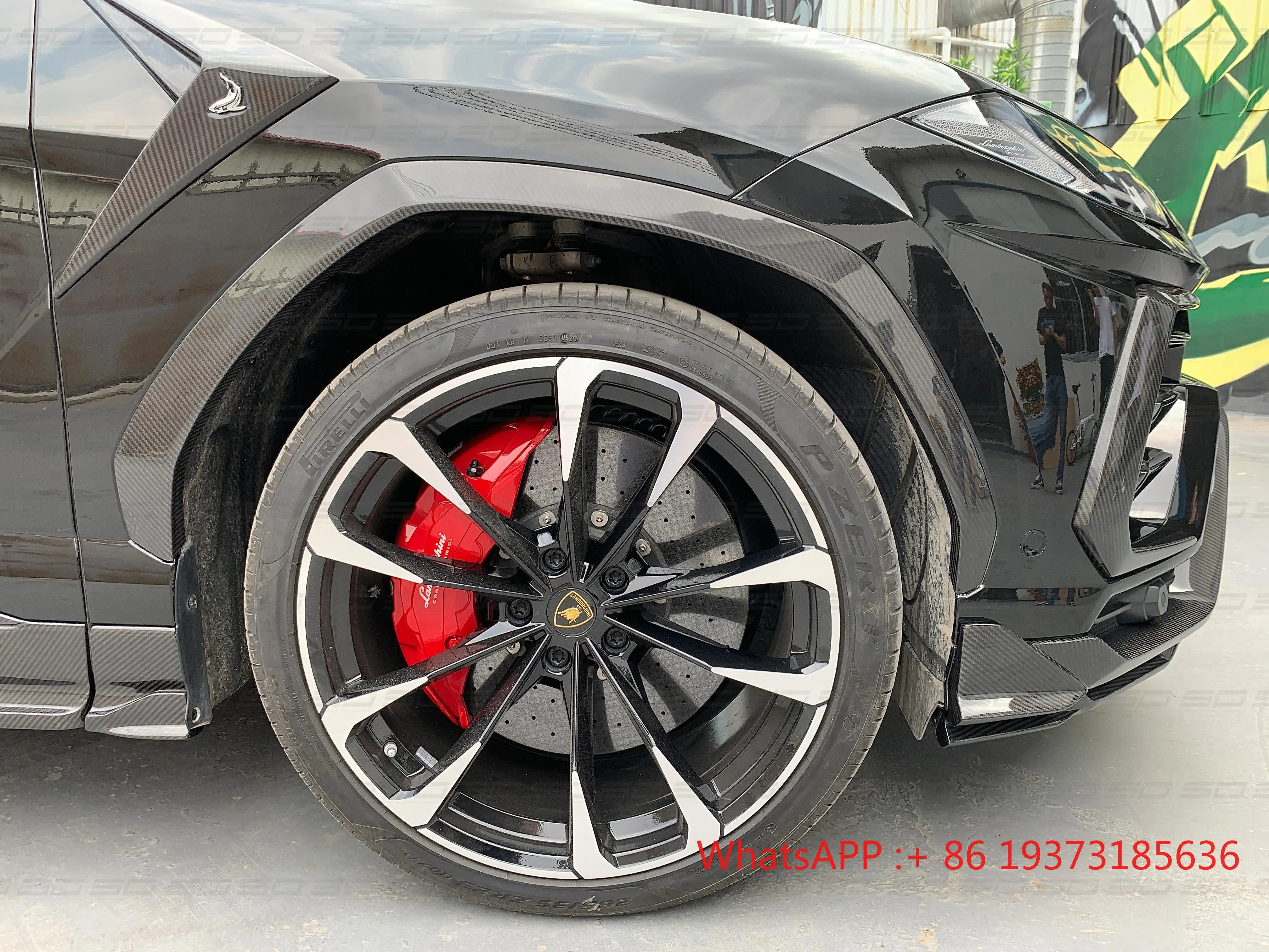 For  Urus TC Style Carbon Fiber Full Set  Body Kit Front Bumper Side Skirt Rear Bumper for Lamborghini Urus