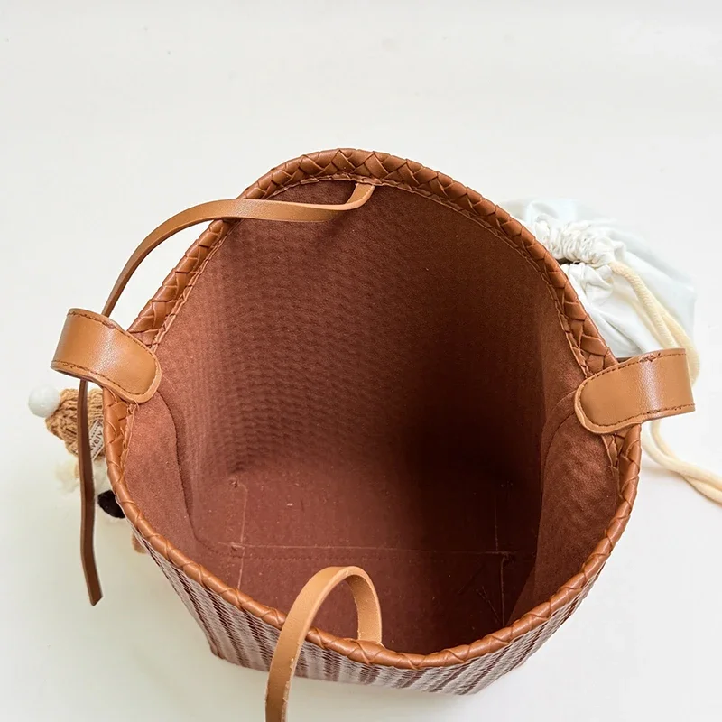 Koreanische Rattan-Geflecht-Unterarmtasche, Damen-Bucket-Tasche, Sommer-Strand-Reisetasche, Russische Trendige Einkaufskorb-Handtasche – Detail 2