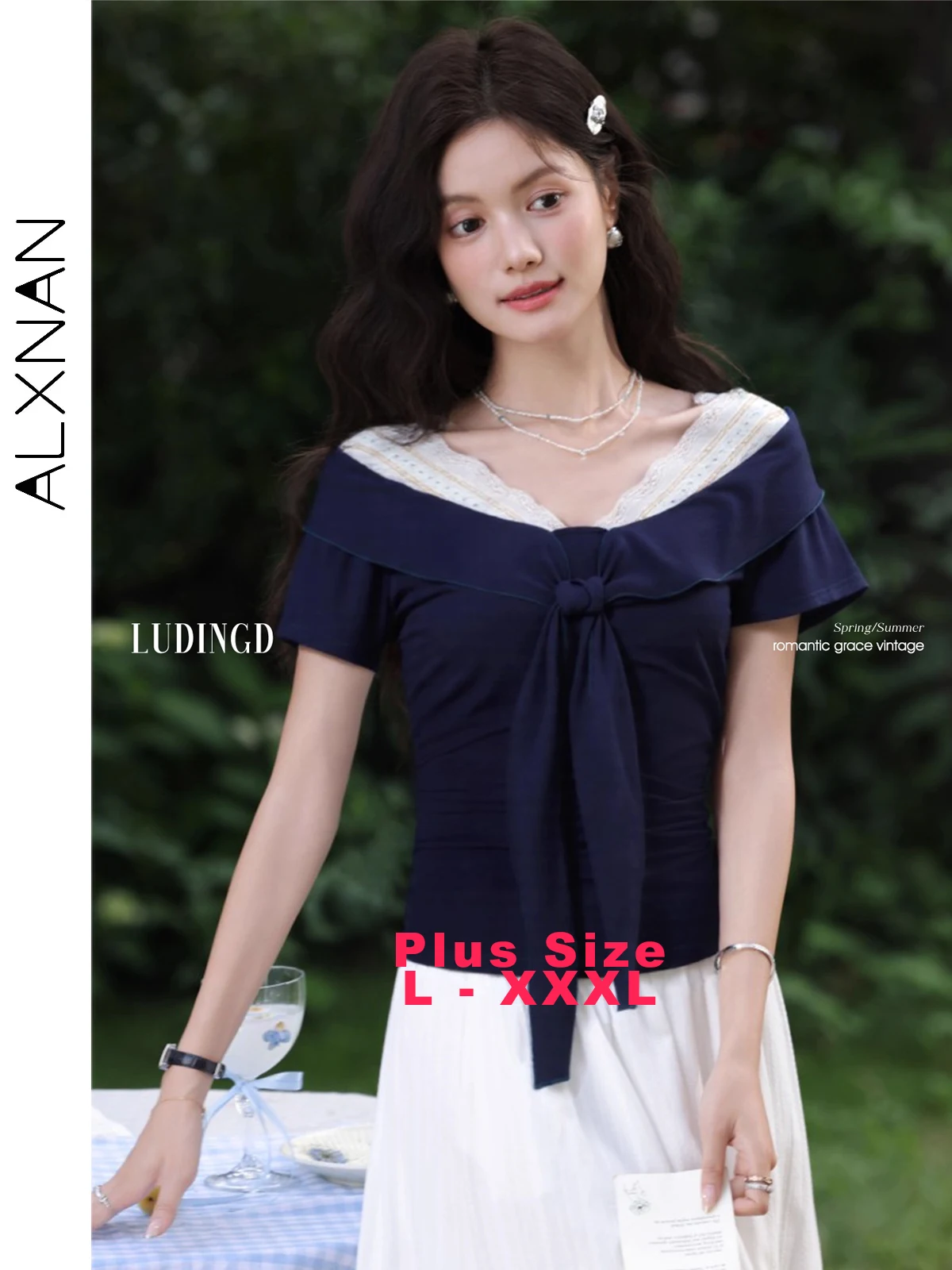 

ALXNAN Plus Size Women's Straight Shoulder V-Neck Lace Patchwork Binding Strap Detail Gentle Versatile Top Short T-Shirt D12212