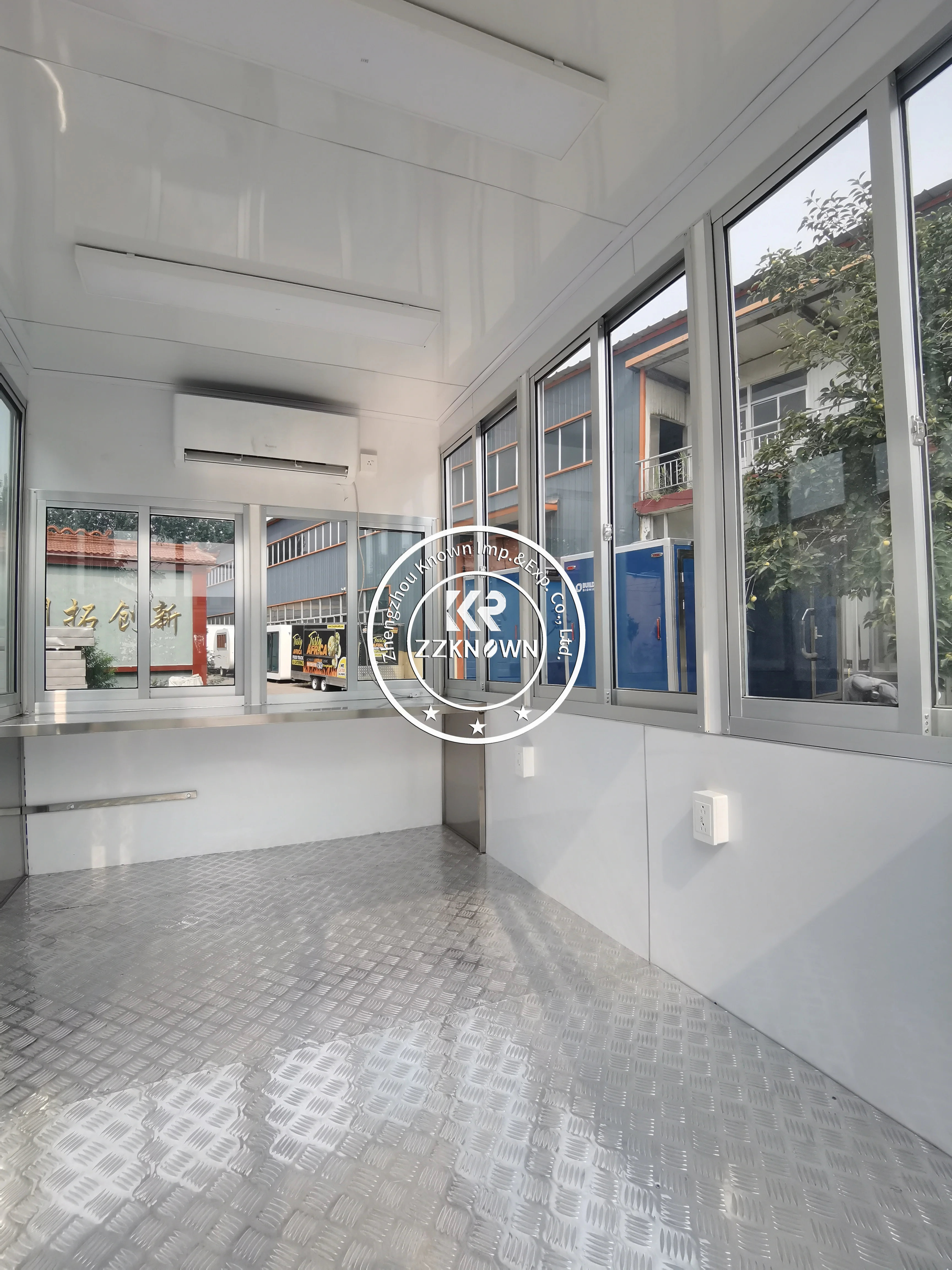 Food Truck with Full Kitchen Mobile BBQ Food Truck Concession Mobile Kitchen Snack Coffee Cart Food Trailer for Sale