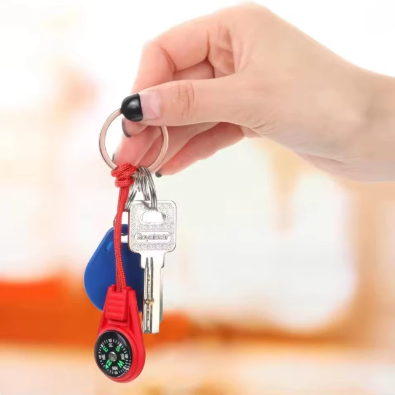 20 قطعة بوصلة سفر صغيرة محمولة مع حبل مناسبة للاستخدام كسلسلة مفاتيح أو أداة عملية للمعيشة الخارجية وc