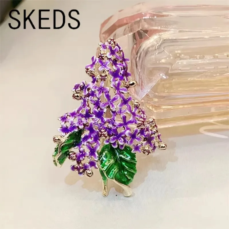 SKEDS Fashion Women Girls Elegant Flower Enamel Brooches Corsage Creaive Alloy Plant Lady Party Wedding Accessories Jewelry Pins