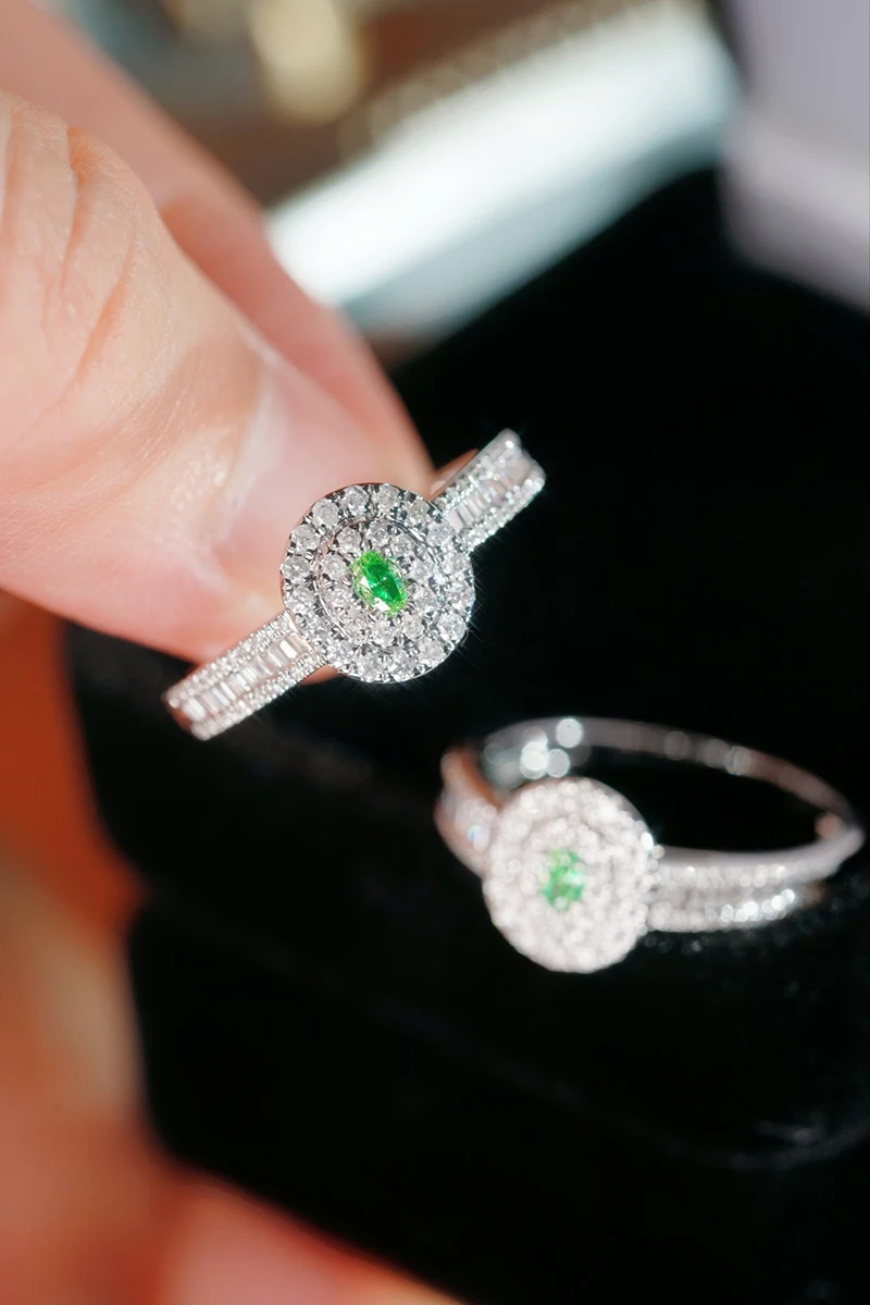KUGG 100% 18K White Gold Rings Fashion Oval Shape Real Natural Green Diamond Engagement Ring for Women High Party Jewelry