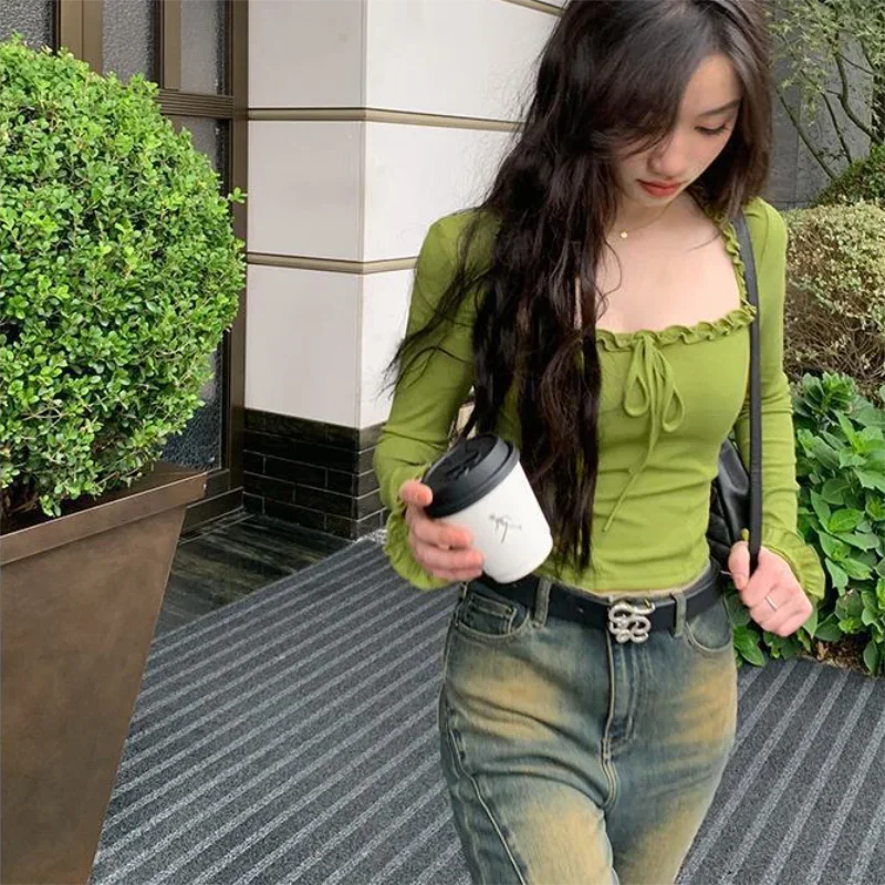 ساحة الرقبة مطوي مثير قمم عارضة الخريف ضئيلة طويلة الأكمام تي شيرت للنساء Ins الأزياء المحاصيل الأعلى